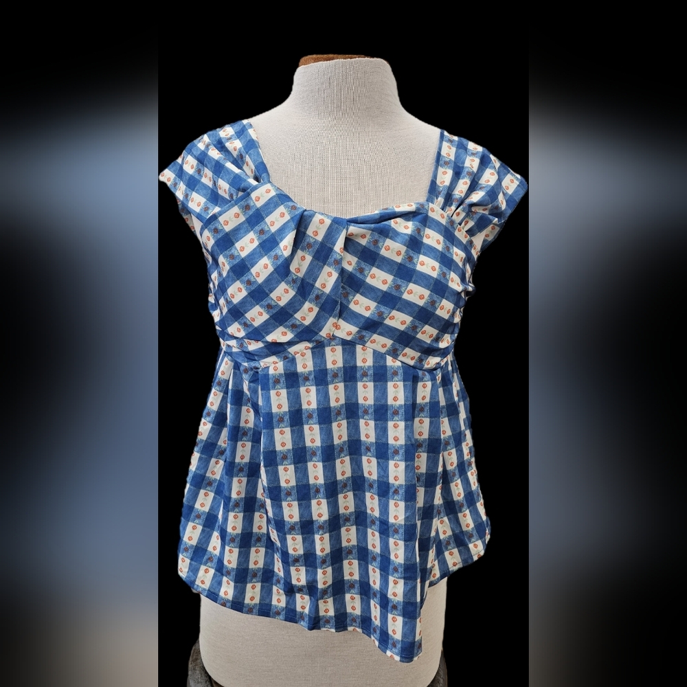 Chic Blue Checkered Women's Blouse